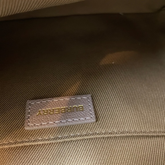 Burberry check print Crossbody bag brand new tag medium - Picture 4 of 6